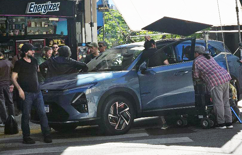 Diego Peretti, Joaquín Furriel y la nueva Chevrolet Captiva PHEV